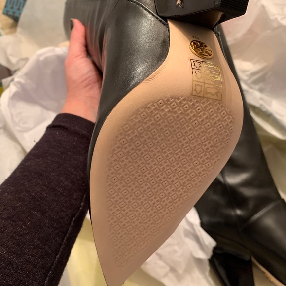 SOLD⛔️TORY BURCH SOFT LEATHER Knee high 3.6" heel pointy gold tip toe boots - Picture 16 of 16